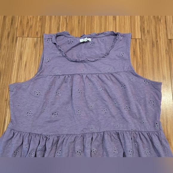 NWOT Maurcies Sleeveless Purple Eyelet Top - Picture 3 of 6